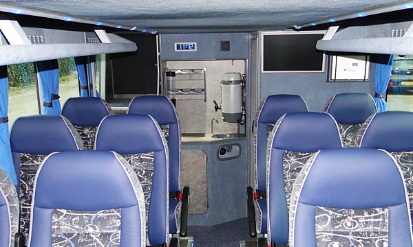 twintours-luxe-dubbeldekker-touringcar-02